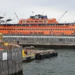 Encuentran anciano muerto flotando en un lago en Nueva York