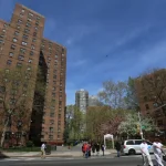 Asesinaron a una mujer mayor en su apartamento en Queens, Nueva York