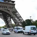 La Torre Eiffel se reabre a las visitas tras el desalojo por una falsa amenaza de bomba