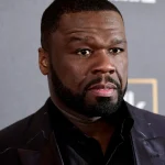 50 Cent arroja micrófono a una fan y la deja gravemente herida