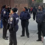 Un alumno fue apuñalado por otro en escuela secundaria de Nueva York al comenzar el día