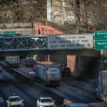 Un hombre arrollado por 3 autos en Nueva York en plena mañana