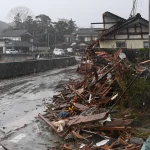 Aumento a 126 el número de muertos tras terremoto en Japón