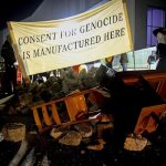 Protesta pro palestina frente a edificio del diario The New York Times