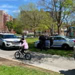 Un hombre en silla de ruedas acuchilló a 3 personas un mismo día en la calle: acusación en Queens