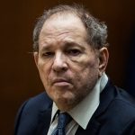 Tribunal de NY anula condena por violación contra Harvey Weinstein citando “error crucial”