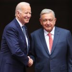 López Obrador agradeció a Biden su condena del asalto a la Embajada de México en Quito