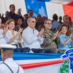 Luis Abinader encabeza desfile en conmemoración del 180 aniversario de la batalla del 30 de marzo