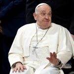 Papa Francisco pide disculpas por sus comentarios sobre “ambiente marica” de los seminarios