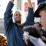 Hombre que atacó con un martillo al esposo de Nancy Pelosi fue nuevamente sentenciado a 30 años