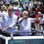 RD: Luis Abinader y Antonio Taveras cierran campaña con caravana en Santo Domingo