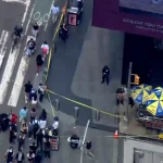 Grupo ataca hombre con machete en Times Square