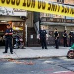 Un joven guardia de seguridad es apuñalado tras intentar detener a un ladrón en una tienda en Midtown