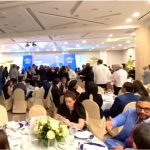 Psicólogo resalta organización y temática de almuerzo mensual de la AMCHAMDR con presencia de Abinader y conferencia del canciller