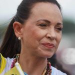 Senadora colombiana que iba reunirse con María Corina Machado la deportaron de Venezuela