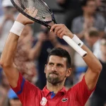 Djokovic prende las alarmas por el estado de su rodilla