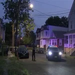 Un niño de 3 años en condición crítica tras recibir un disparo en Newark