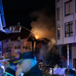 Tres personas resultaron muertas en derrumbe de un edificio en Santander por explosión de gas