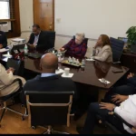 Cónsules NY y Boston sostienen encuentro con alcalde de Lawrence