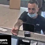 Ladrón de banco es atrapado mientras comía en un restaurante de Nueva York; los billetes robados tenían un rastreador.