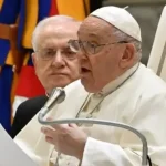 El papa critica los programas educativos subordinados a intereses políticos y económicos