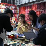 China celebra hoy el Día del soltero con bajas ventas y ralentización económica